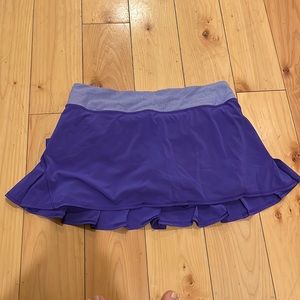 Women’s Lululemon purple mini skirt size 8 reg